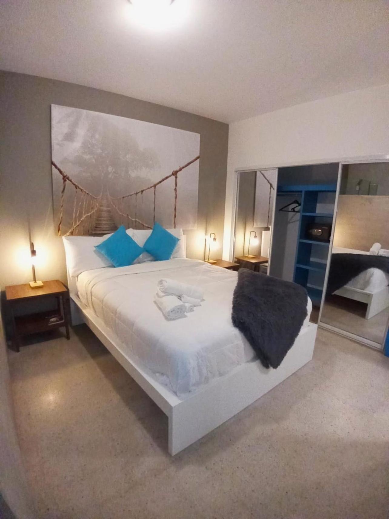 P4 Pr Rentals Condado Beach Guesthouse San Juan Zewnętrze zdjęcie